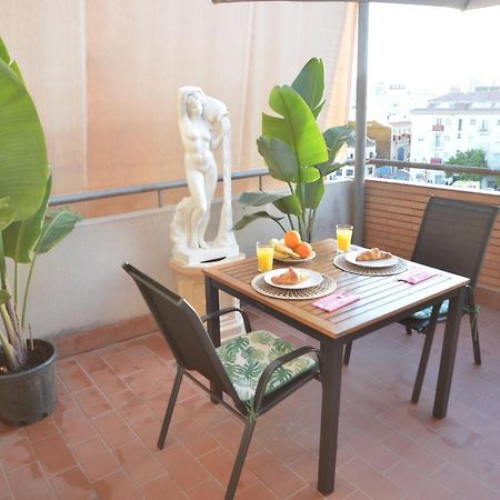Habitacion Grande Con Terraza Privada, Malaga Centro Buitenkant foto